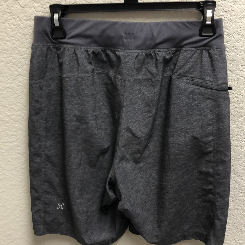Men’s lulu lemon shorts